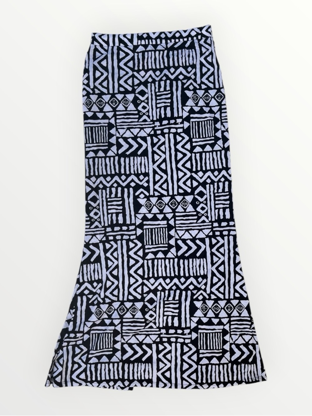 Body Central Black & White Tribal Print Maxi Skirt – Mermaid Hem Stretch